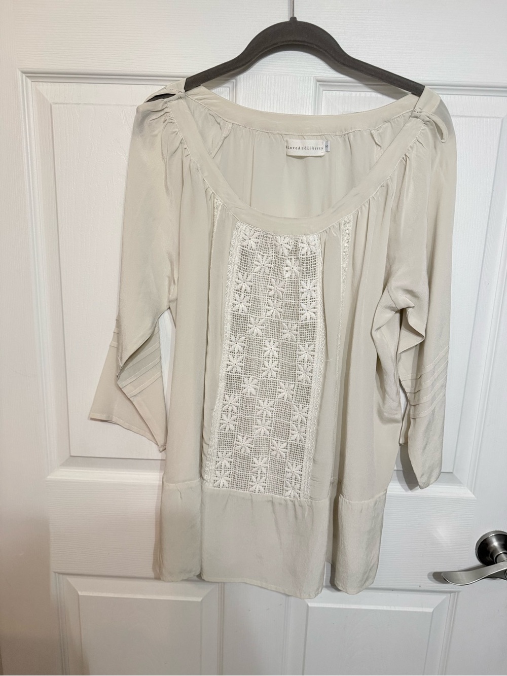 Johnny Was 4 Love and Liberty Silk Cream Crochet-Front Peasant Top